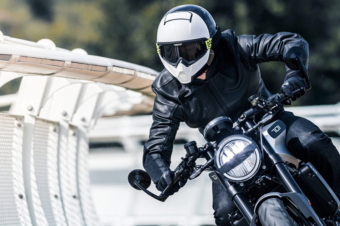 Best-Full-Face-Motorcycle-Helmets-0-Hero